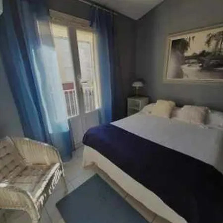 Maisonnette A 2mn De La *